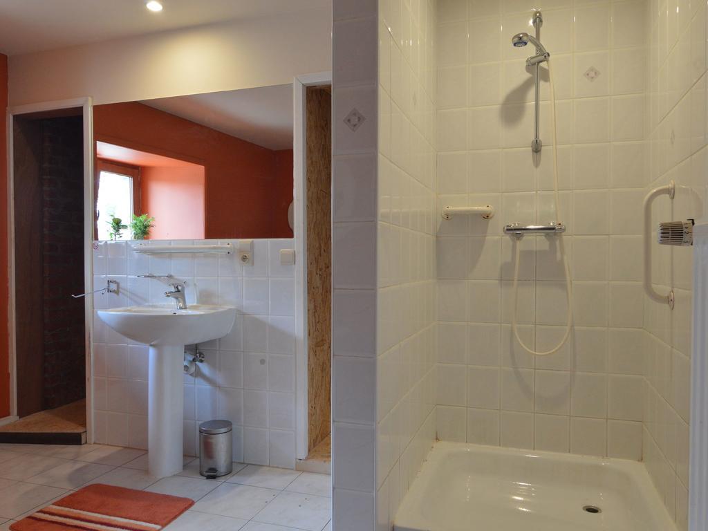 Cozy Holiday Home In Odeigne With Sauna 外观 照片