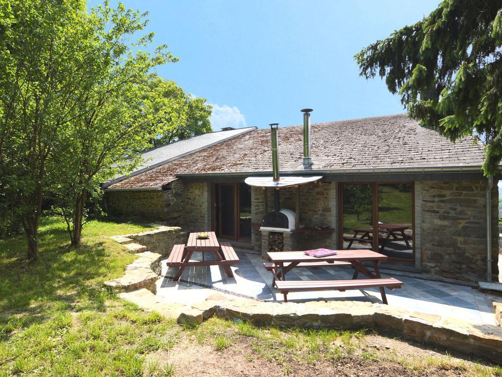 Cozy Holiday Home In Odeigne With Sauna 外观 照片
